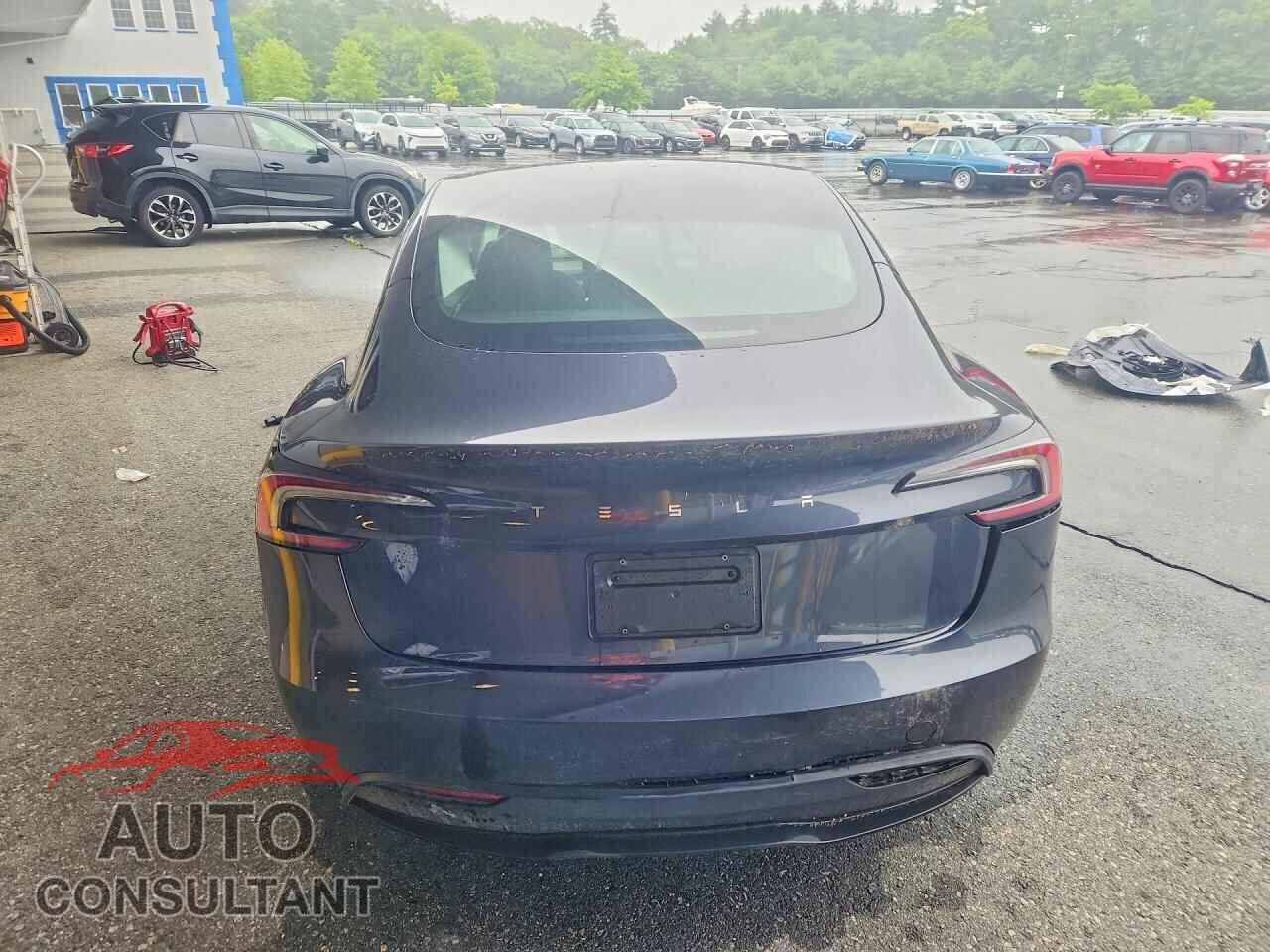 TESLA MODEL 3 2024 - 5YJ3E1EA8RF771553