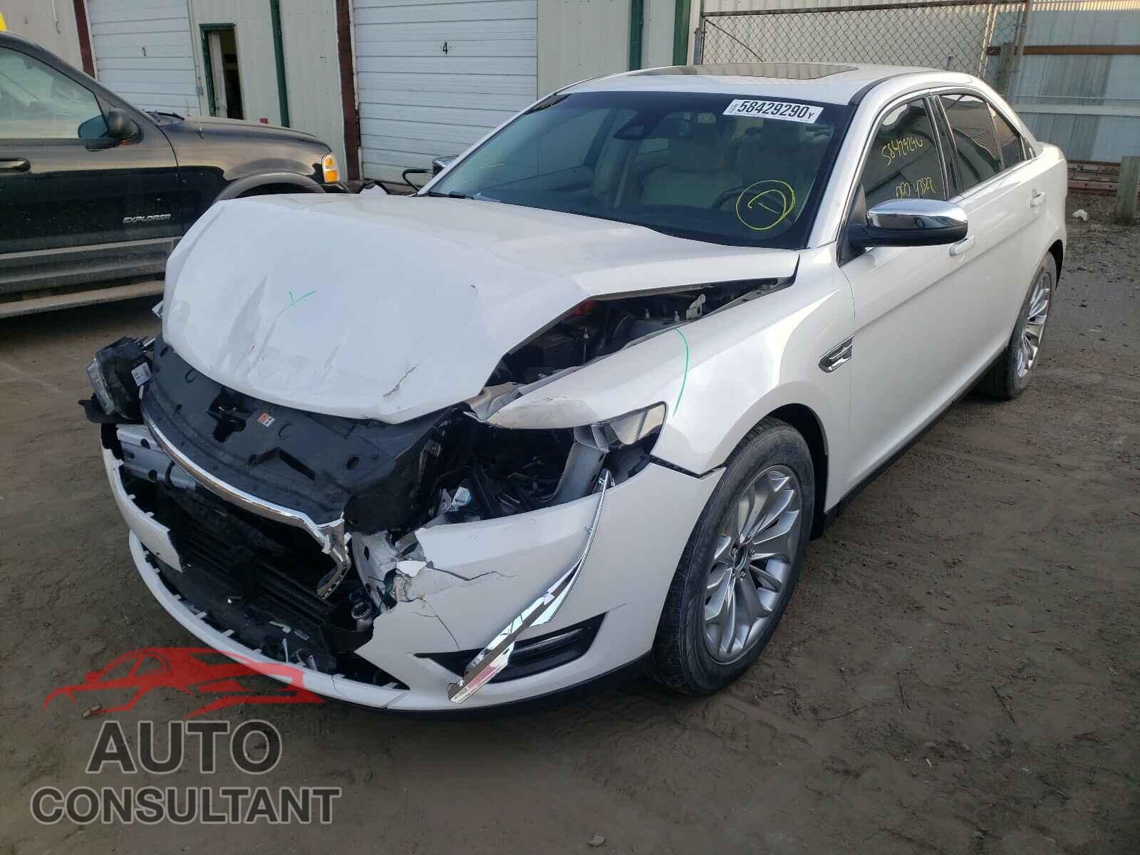 FORD TAURUS 2018 - 1FAHP2F8XJG130244