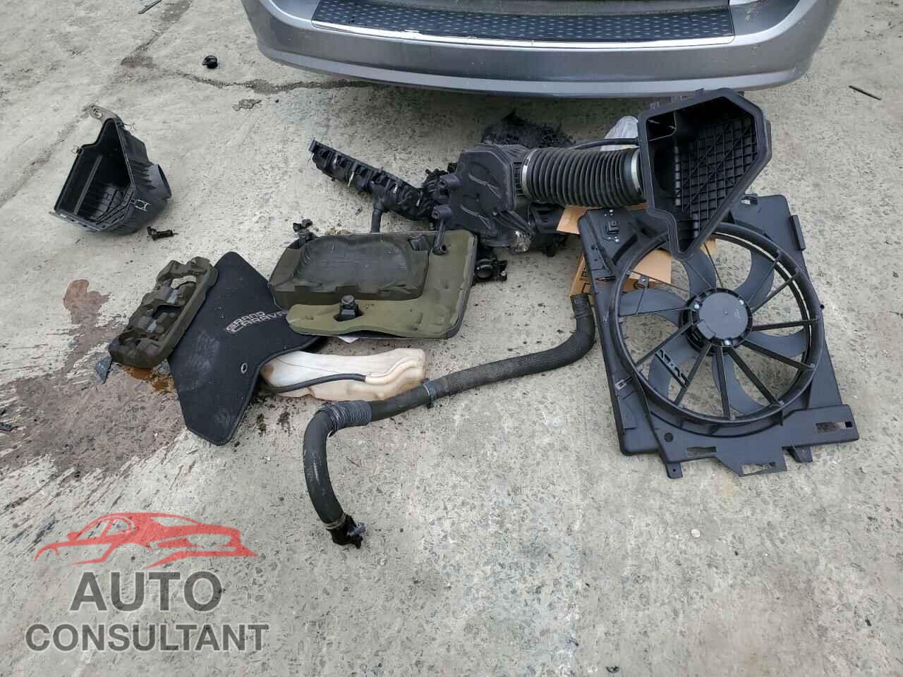 DODGE CARAVAN 2015 - 2C4RDGCG3FR513237
