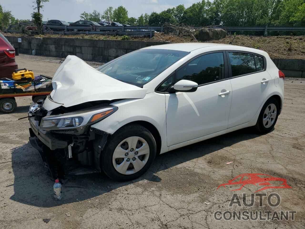 KIA FORTE 2018 - KNAFK5A87J5774107