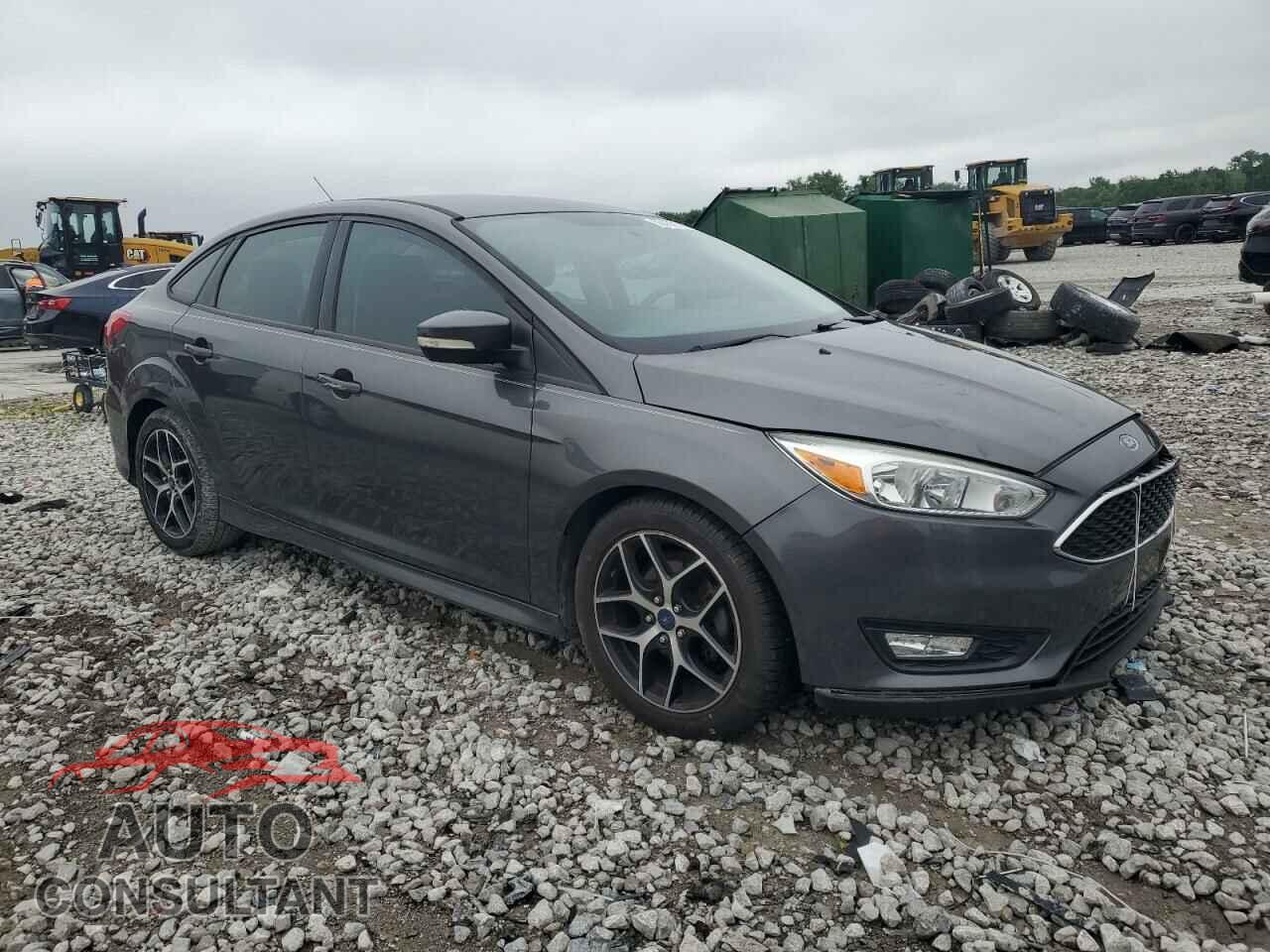 FORD FOCUS 2015 - 1FADP3F25FL357209