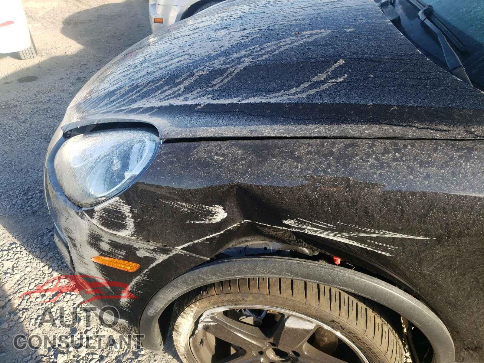 PORSCHE CAYENNE 2017 - WP1AB2A24HLA51813