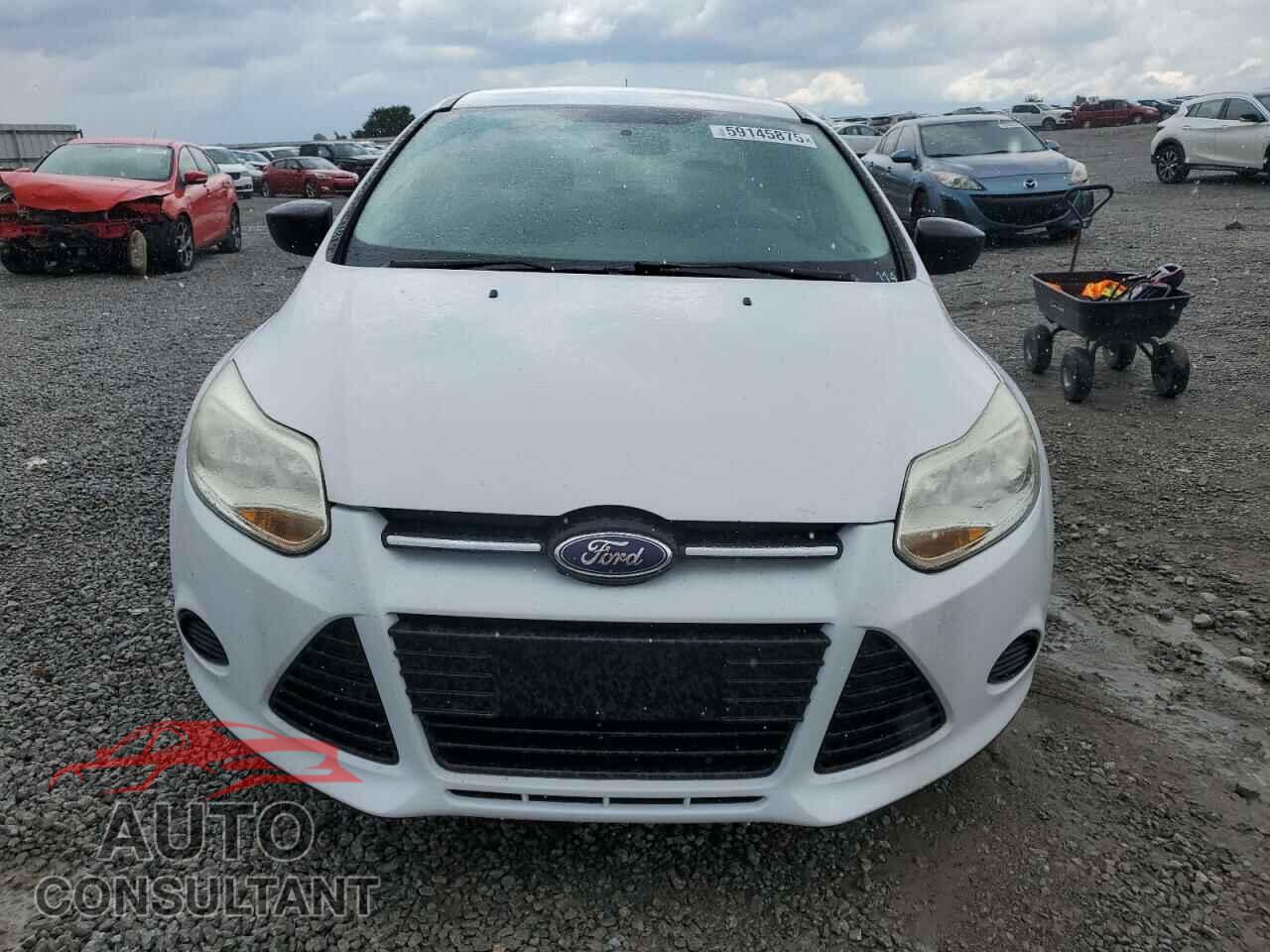 FORD FOCUS 2013 - 1FADP3E28DL146150