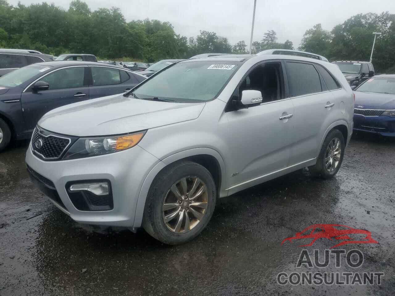KIA SORENTO 2013 - 5XYKWDA22DG381431