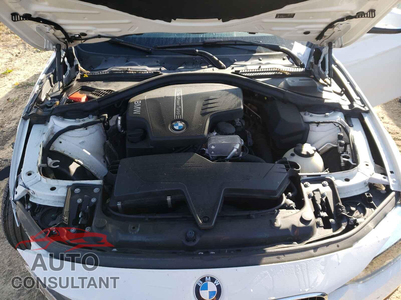 BMW 3 SERIES 2016 - WBA8E5G51GNU20539
