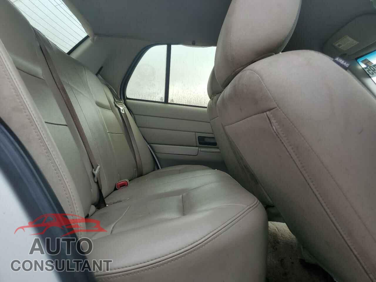FORD CROWN VIC 2011 - 2FABP7BV1BX183151