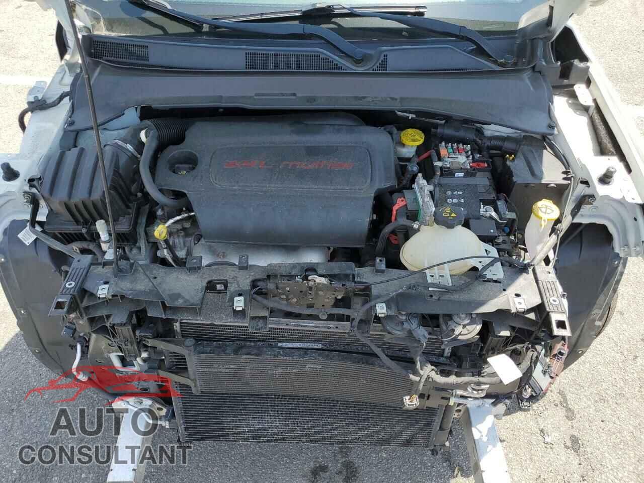 JEEP COMPASS 2018 - 3C4NJDCB4JT401580