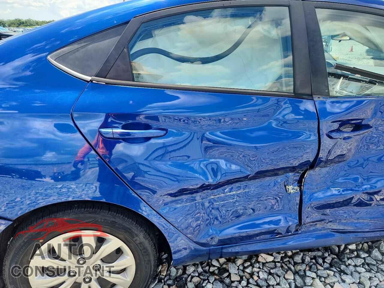 HYUNDAI ACCENT 2018 - 3KPC24A33JE032604
