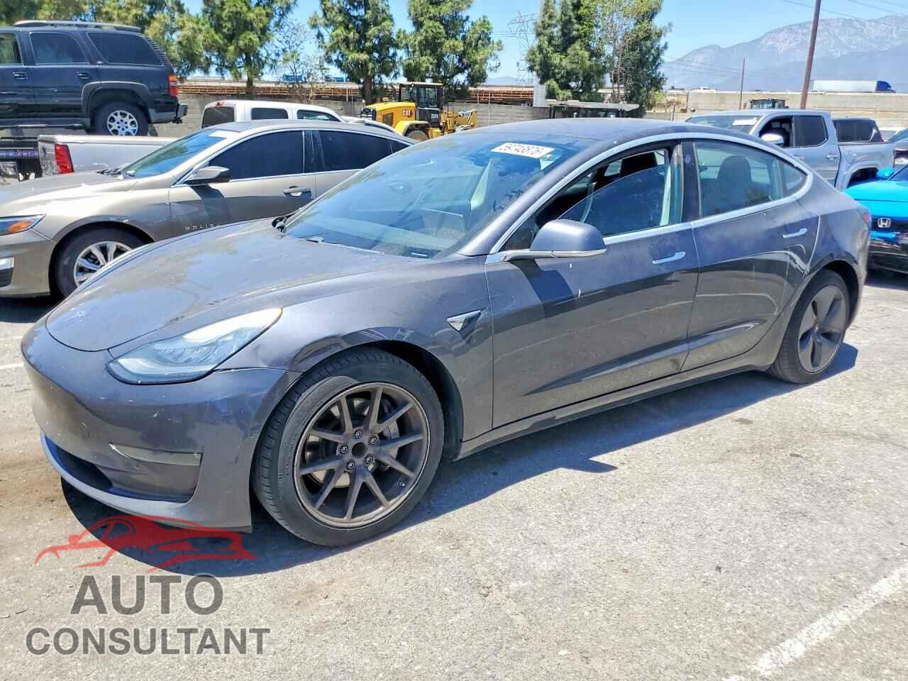 TESLA MODEL 3 2018 - 5YJ3E1EAXJF059176