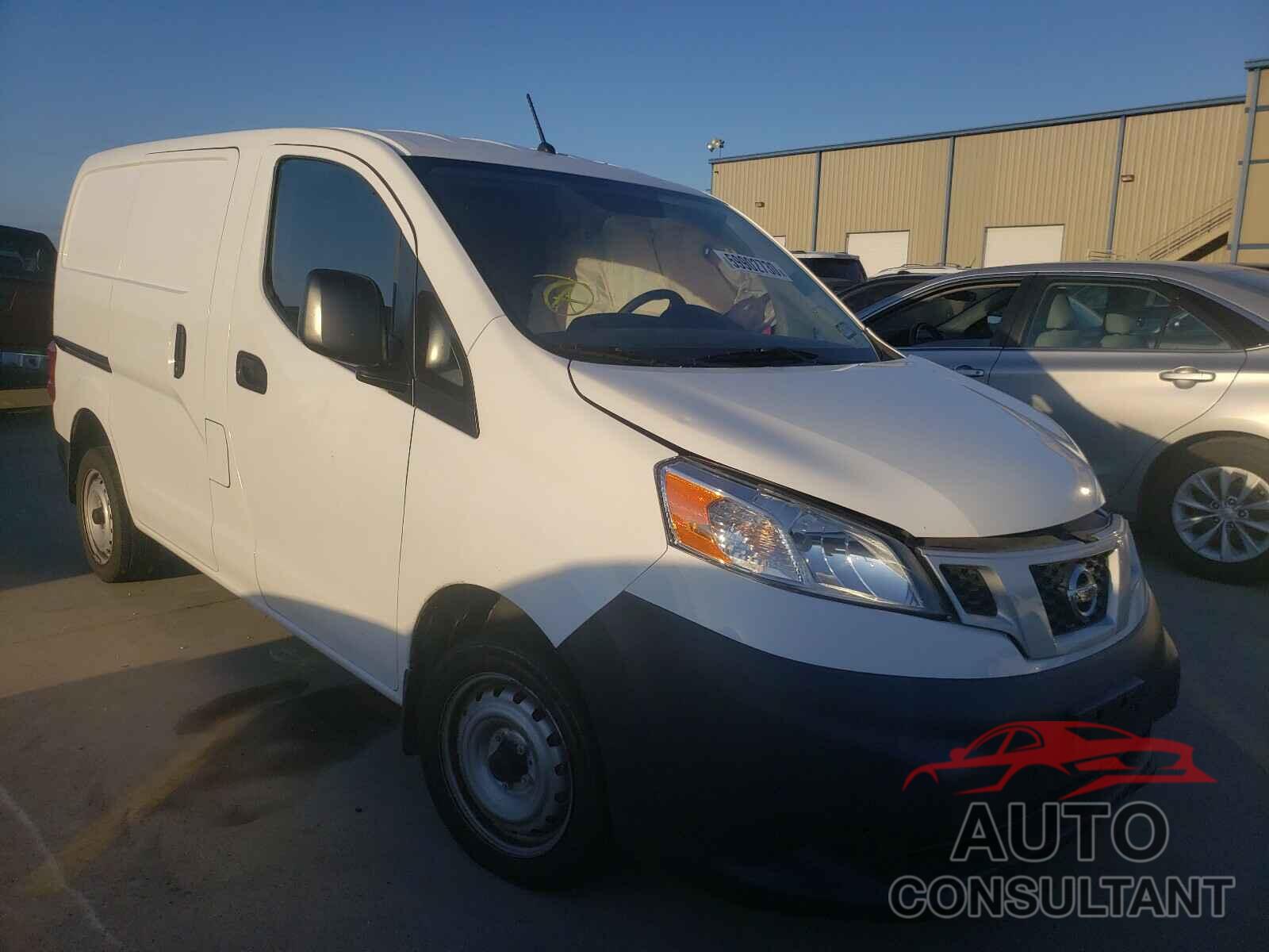 NISSAN NV 2017 - 3N6CM0KN1HK712464