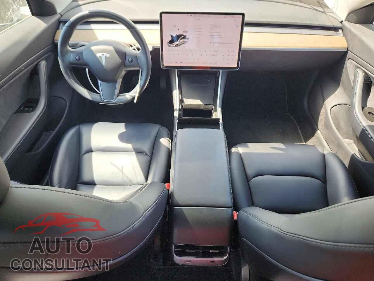 TESLA MODEL 3 2018 - 5YJ3E1EA7JF049172