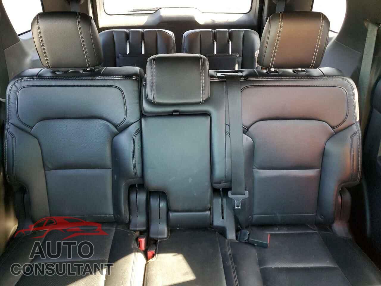 FORD EXPLORER 2016 - 1FM5K8F82GGC74213