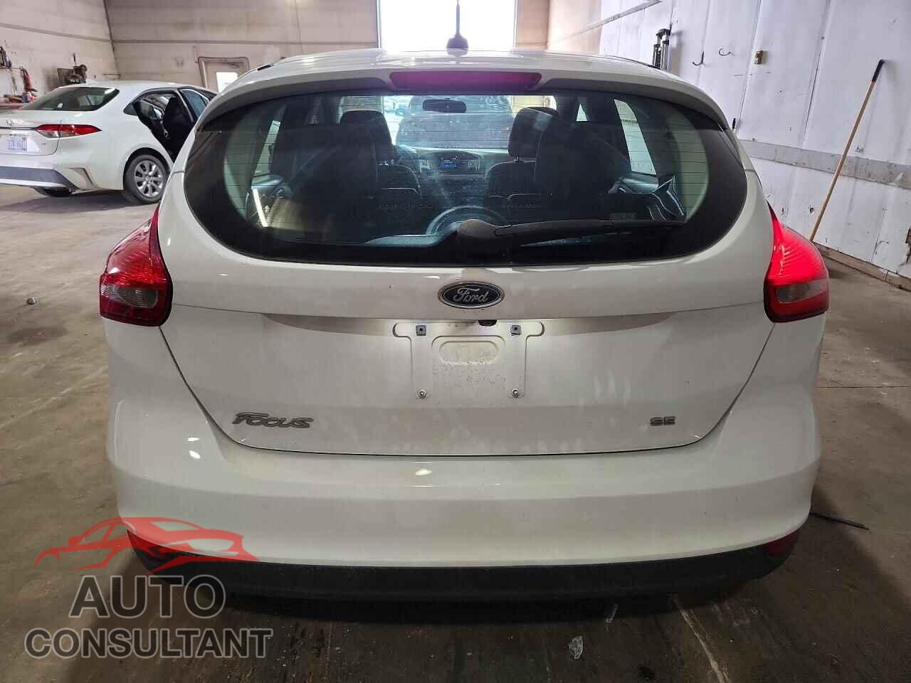 FORD FOCUS 2017 - 1FADP3K20HL246611