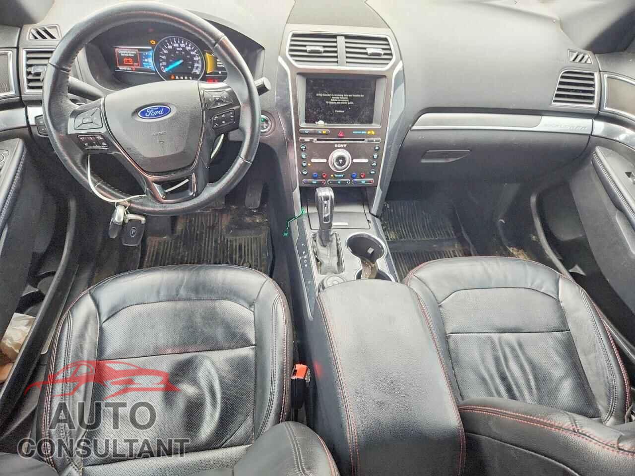 FORD EXPLORER 2018 - 1FM5K8GTXJGB35960