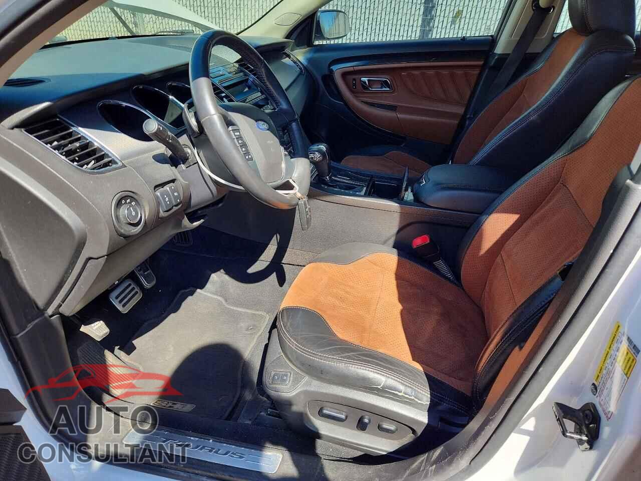 FORD TAURUS 2010 - 1FAHP2KT0AG138556