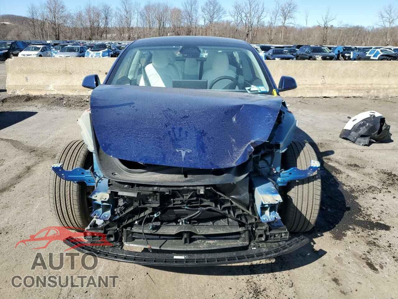 TESLA MODEL 3 2025 - 5YJ3E1EA9SF903953