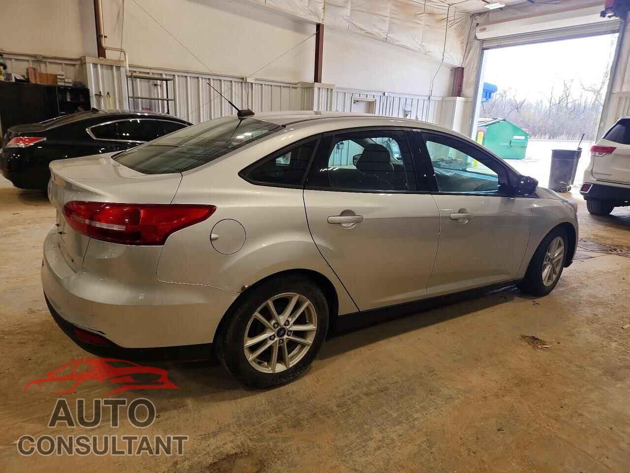 FORD FOCUS 2017 - 1FADP3F2XHL339419