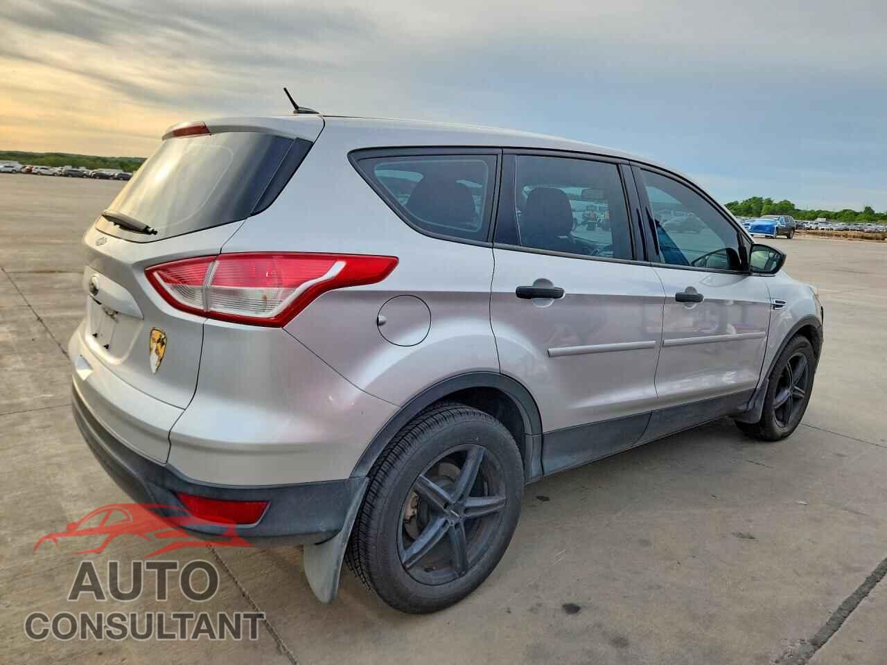 FORD ESCAPE 2016 - 1FMCU0F71GUC78281