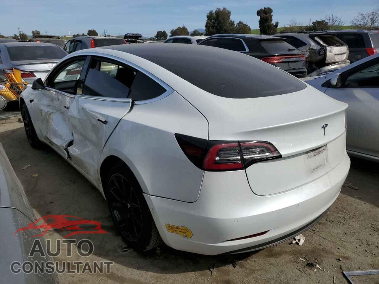 TESLA MODEL 3 2020 - 5YJ3E1EA5LF706537