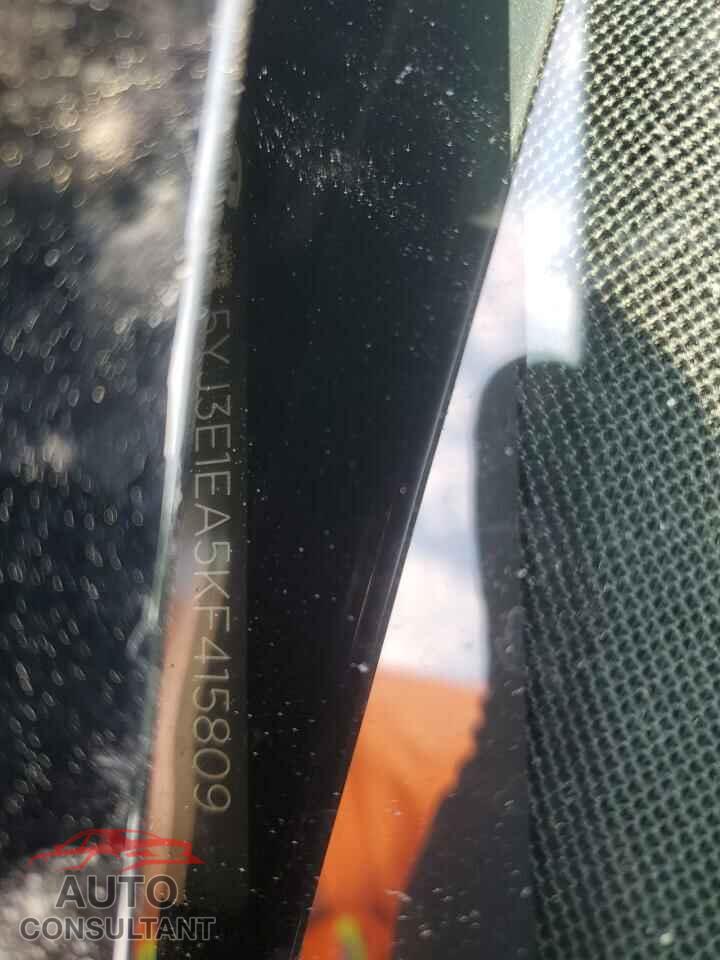 TESLA MODEL 3 2019 - 5YJ3E1EA5KF415809