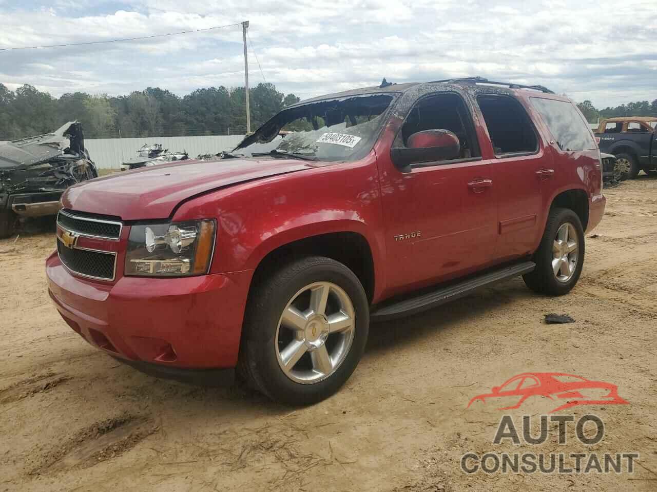 CHEVROLET TAHOE 2013 - 1GNSCBE05DR182873