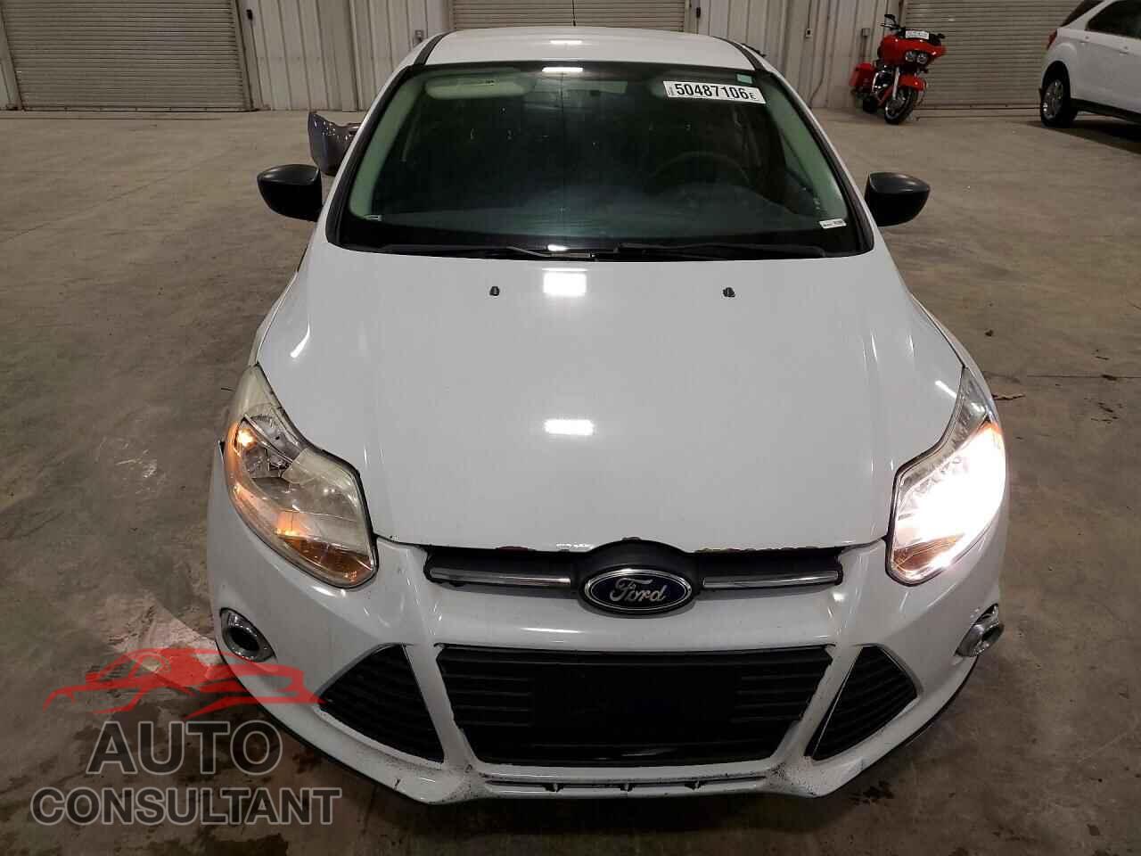 FORD FOCUS 2014 - 1FADP3E26EL171064