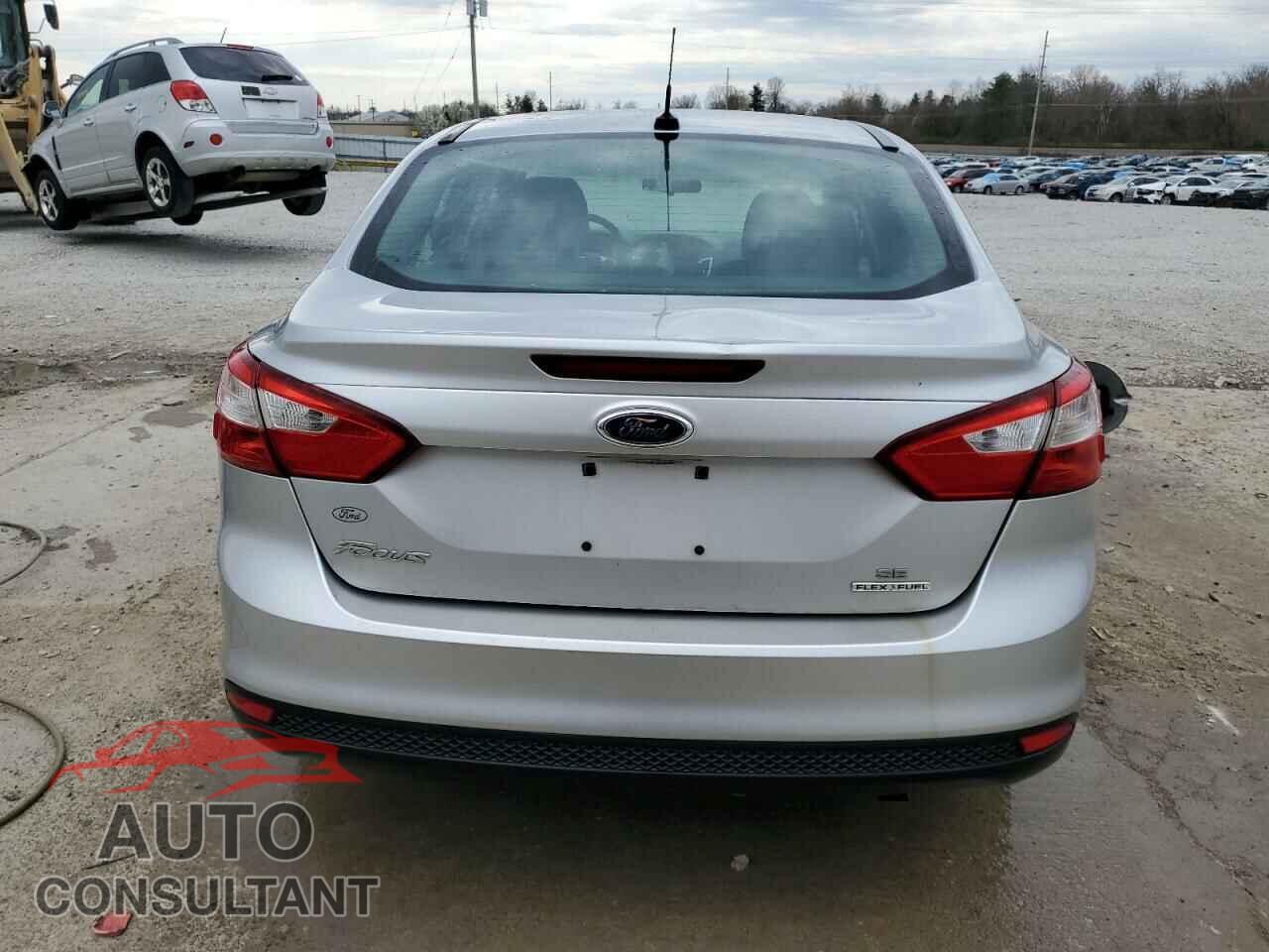 FORD FOCUS 2014 - 1FADP3F29EL217615
