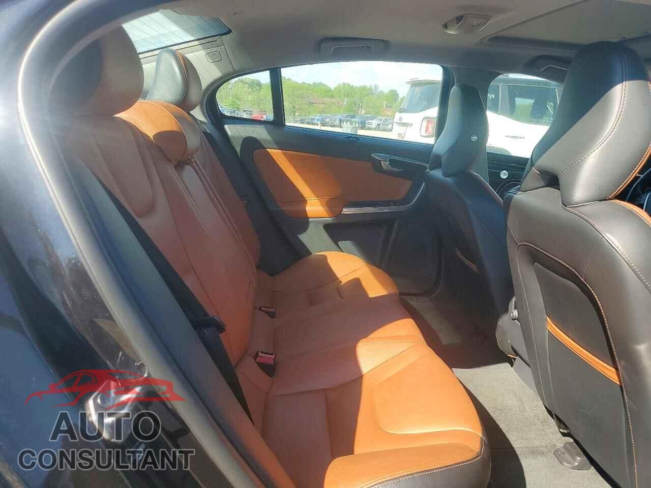 VOLVO S60 2018 - LYV402TK3JB166320