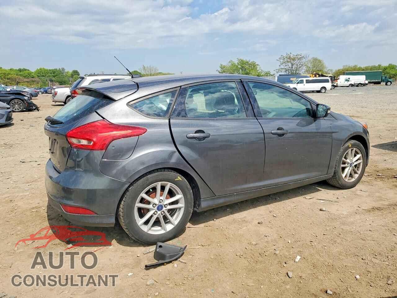FORD FOCUS 2017 - 1FADP3K24HL272791