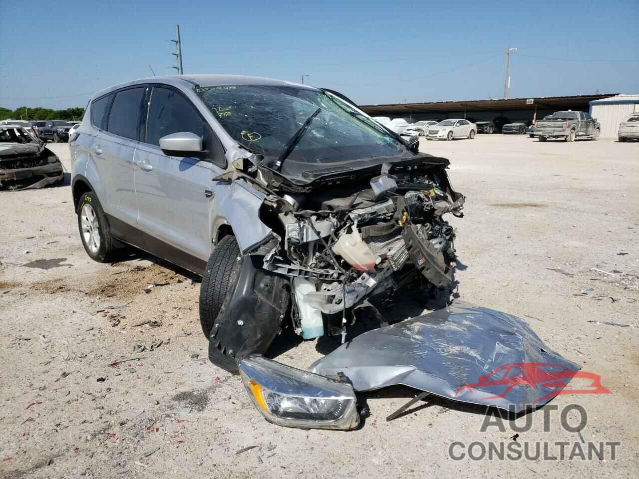 FORD ESCAPE 2017 - 1FMCU0GD6HUE07945