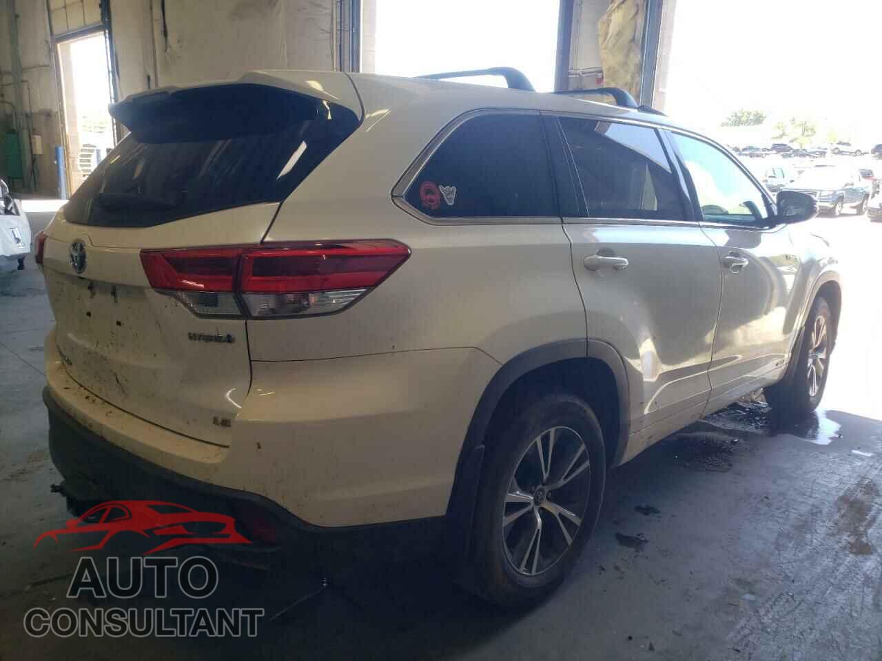 TOYOTA HIGHLANDER 2017 - 5TDBGRFH1HS036388
