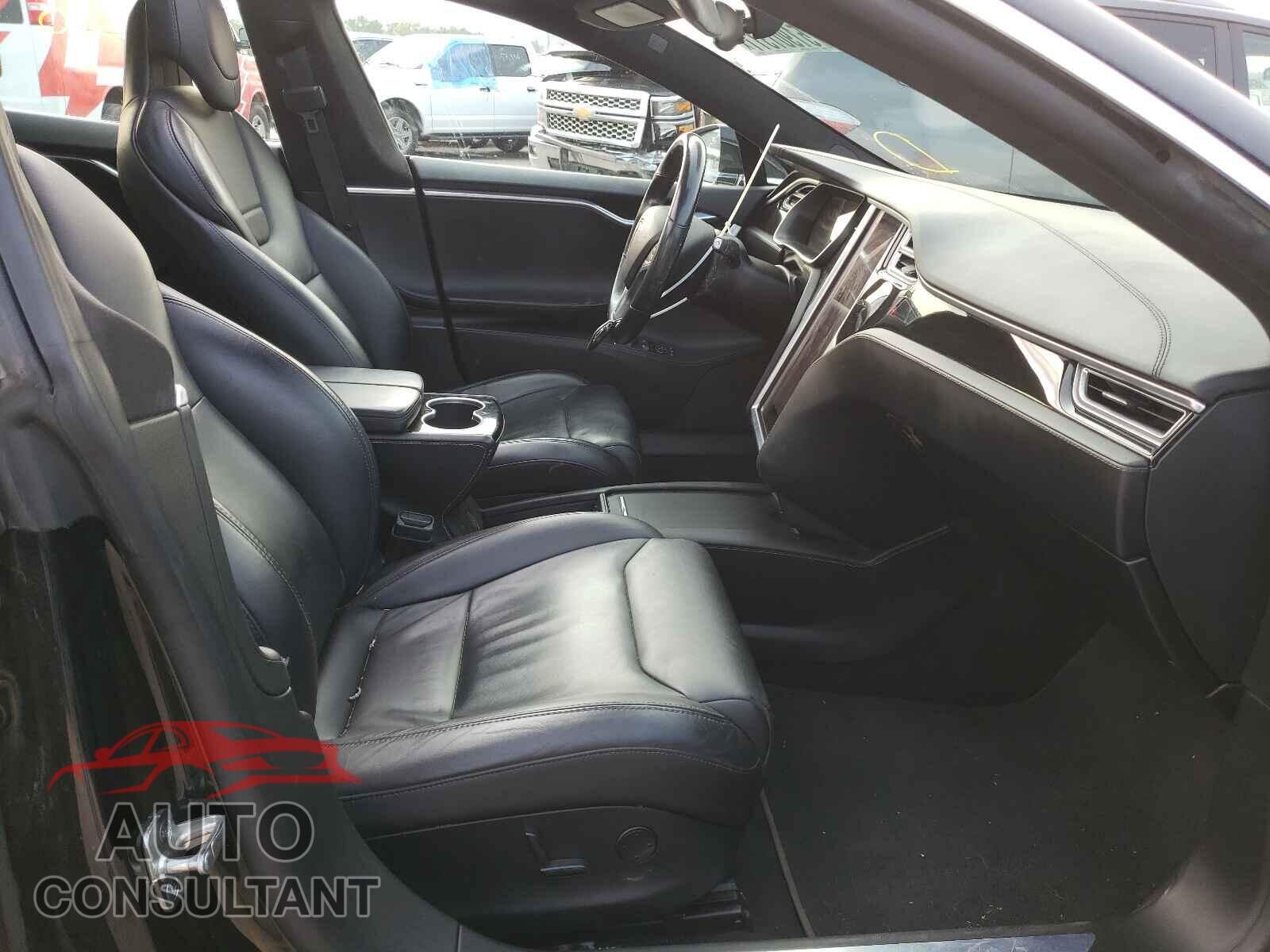 TESLA MODEL S 2017 - 5YJSA1E21HF183864