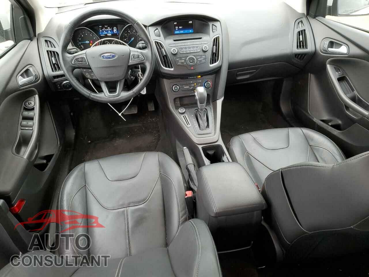 FORD FOCUS 2015 - 1FADP3F27FL269424
