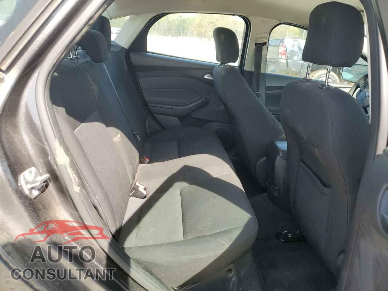 FORD FOCUS 2016 - 1FADP3F2XGL250108