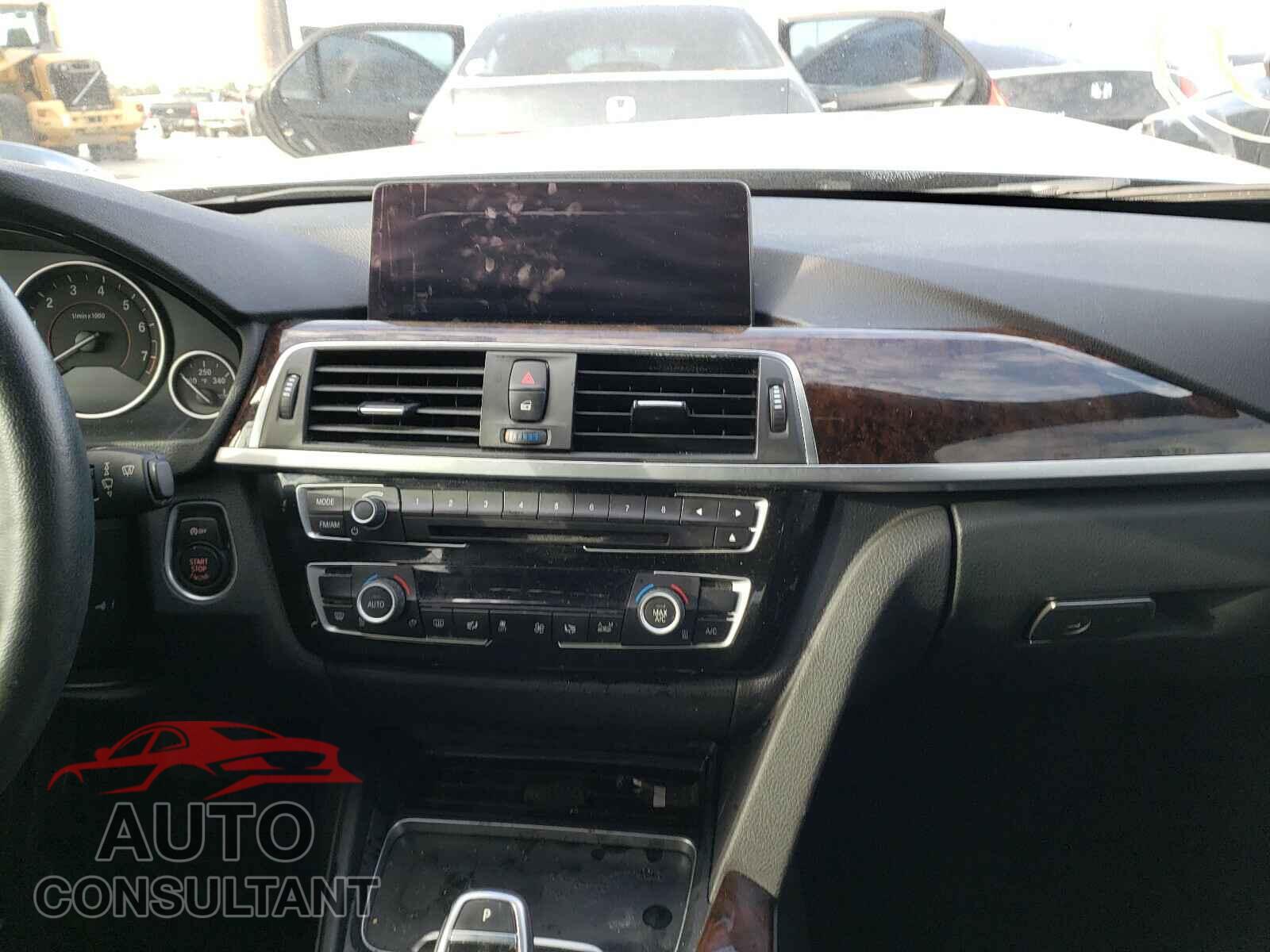 BMW 3 SERIES 2016 - WBA8E9G57GNU29740