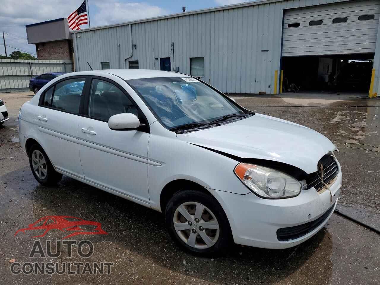 HYUNDAI ACCENT 2011 - KMHCN4AC2BU597545