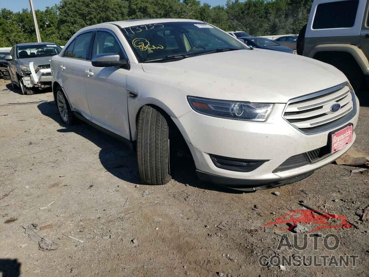 FORD TAURUS 2018 - 1FAHP2F87JG113935