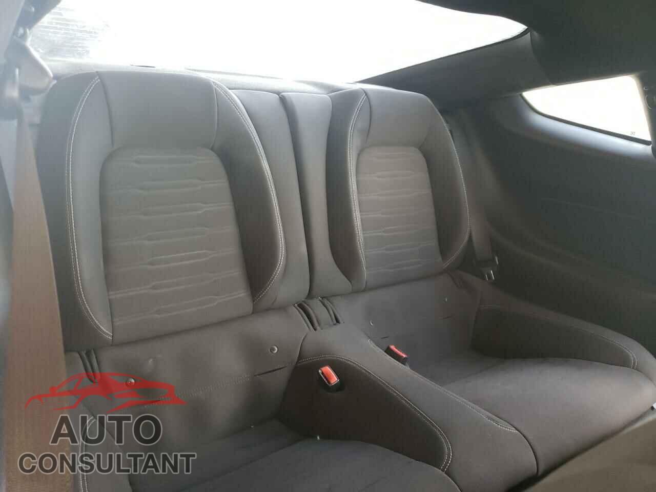 FORD MUSTANG 2017 - 1FA6P8CF5H5212403