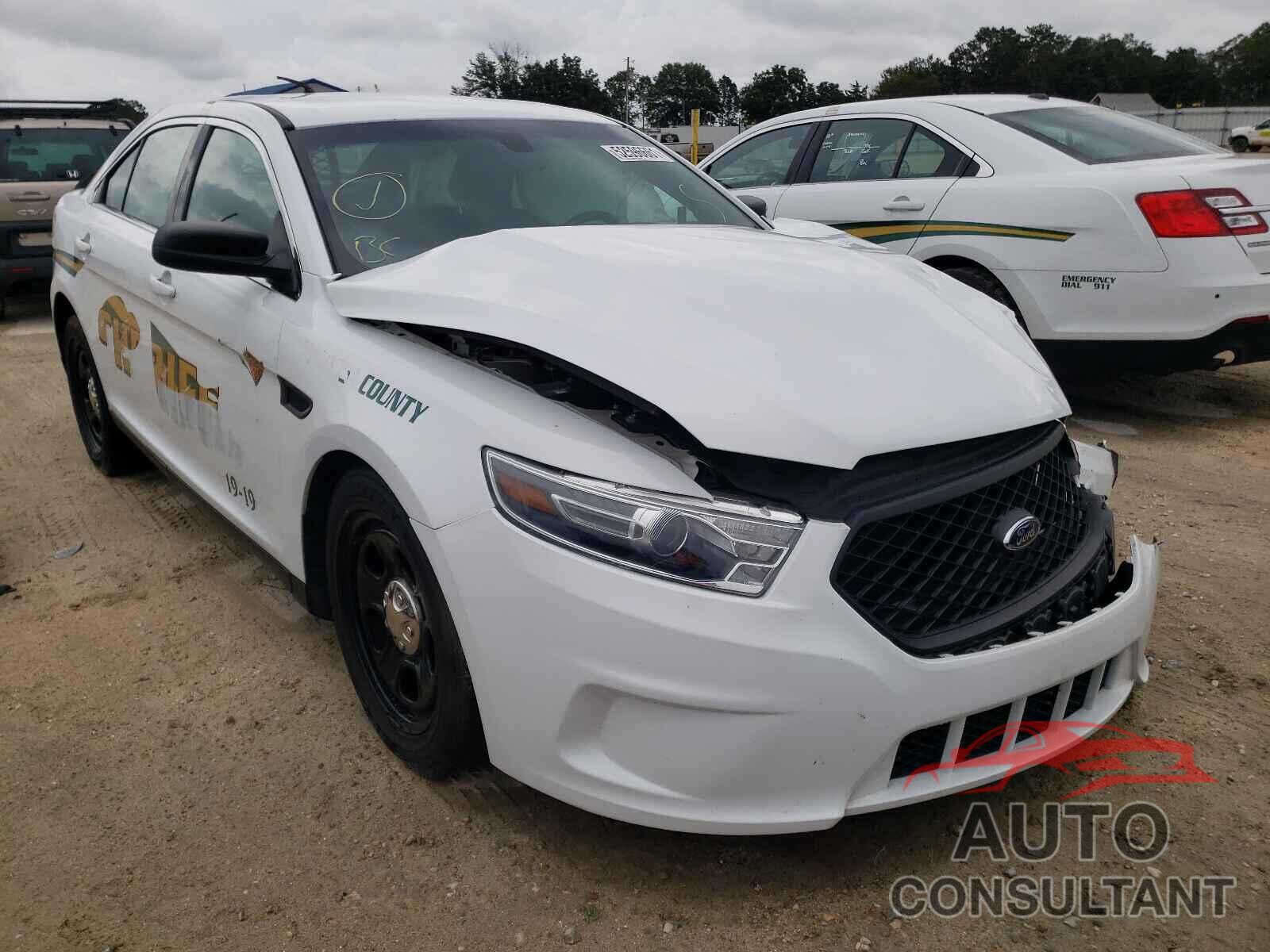 FORD TAURUS 2019 - 1FAHP2MK4KG107882