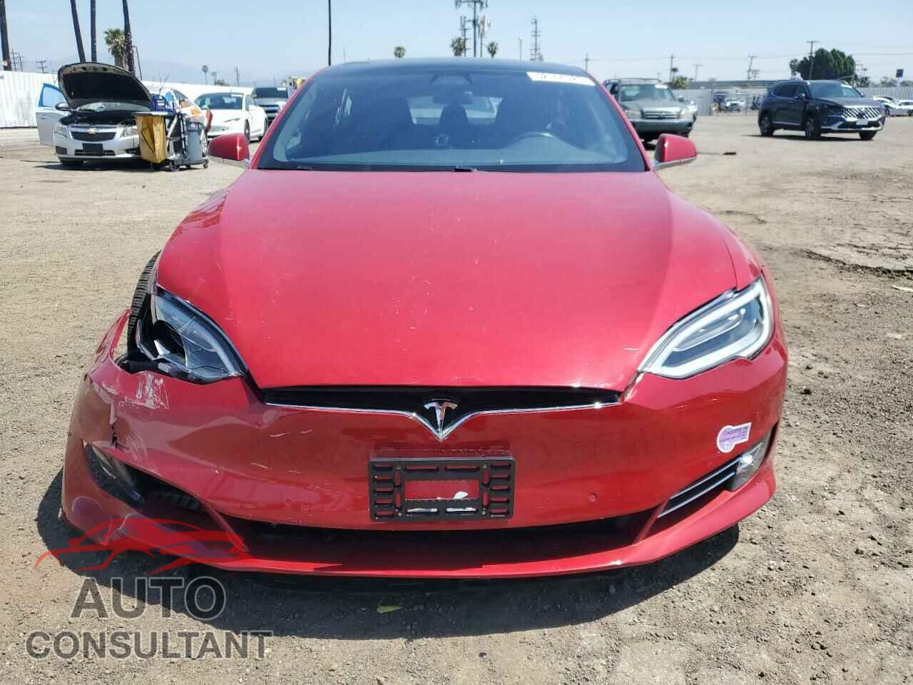 TESLA MODEL S 2018 - 5YJSA1E20JF297943
