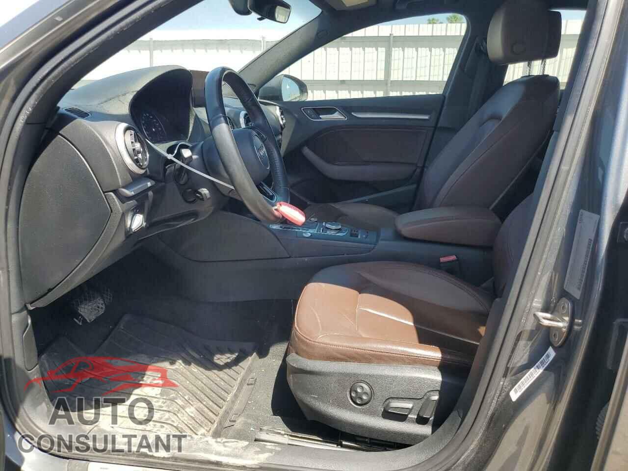 AUDI A3 2017 - WAUAUGFF2H1056022