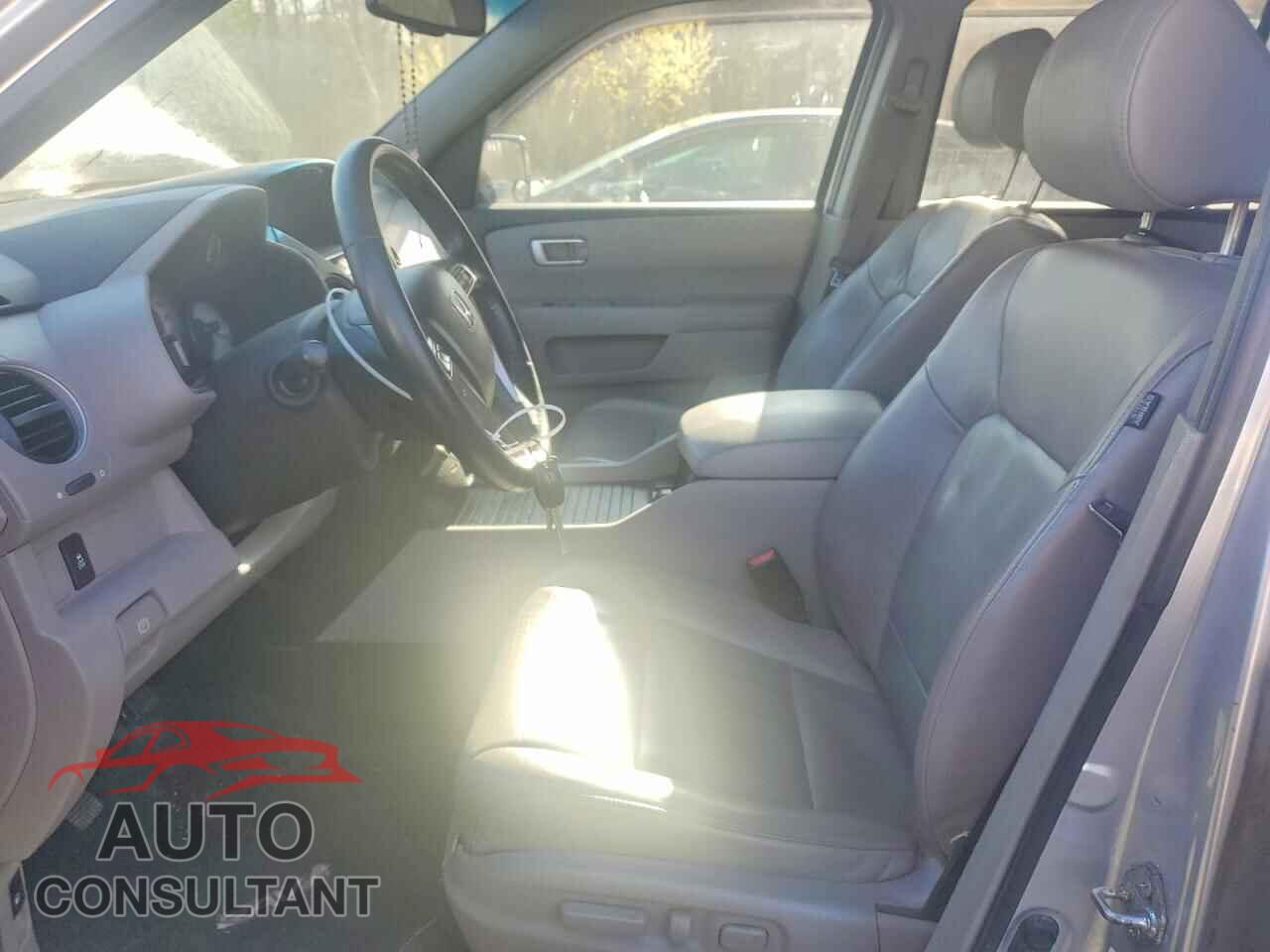 HONDA PILOT 2012 - 5FNYF4H50CB504241