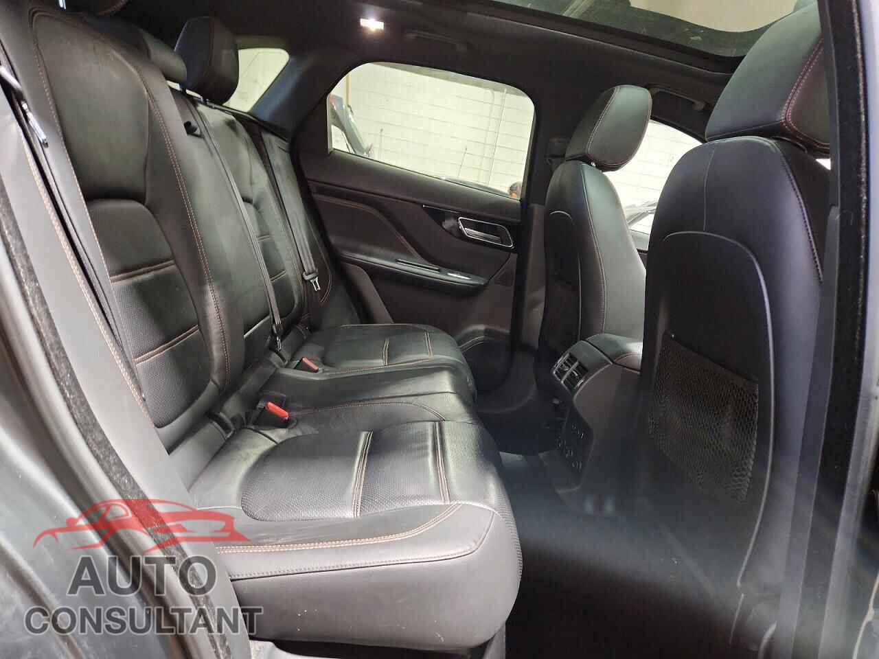 JAGUAR F-PACE 2017 - SADCK2BV4HA068002