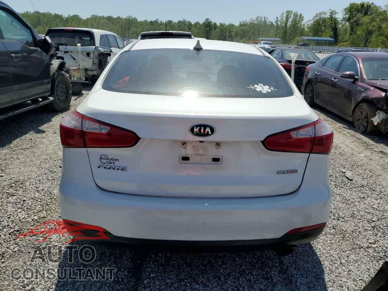 KIA FORTE 2016 - KNAFX4A84G5473752