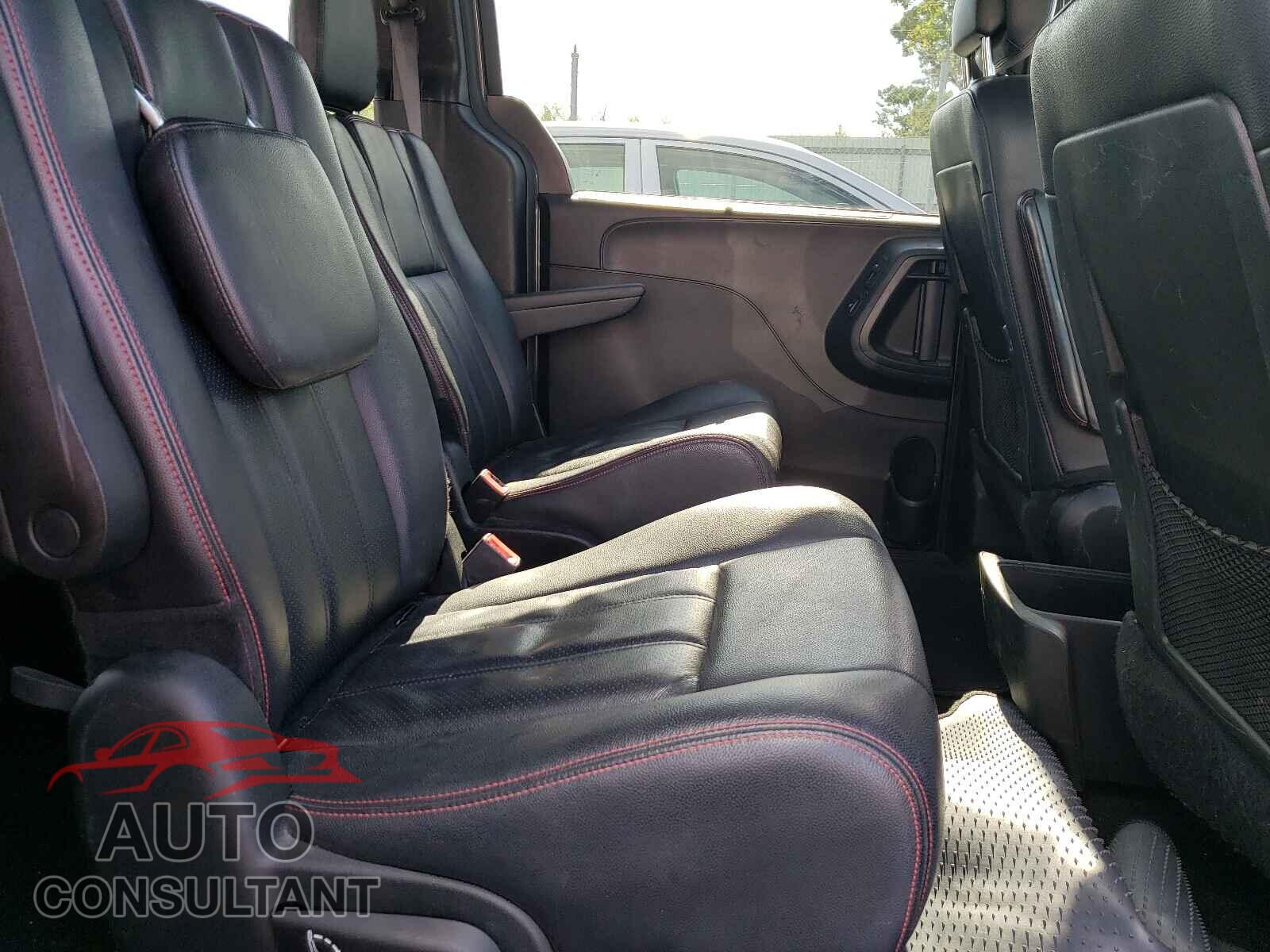 DODGE GRAND CARA 2017 - 2C4RDGEG5HR852002