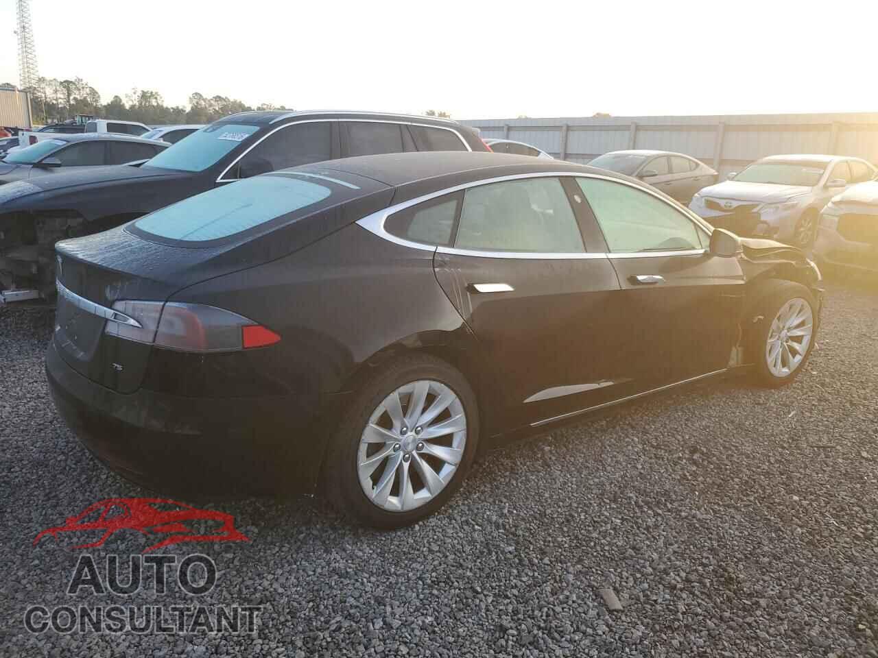 TESLA MODEL S 2017 - 5YJSA1E16HF204389