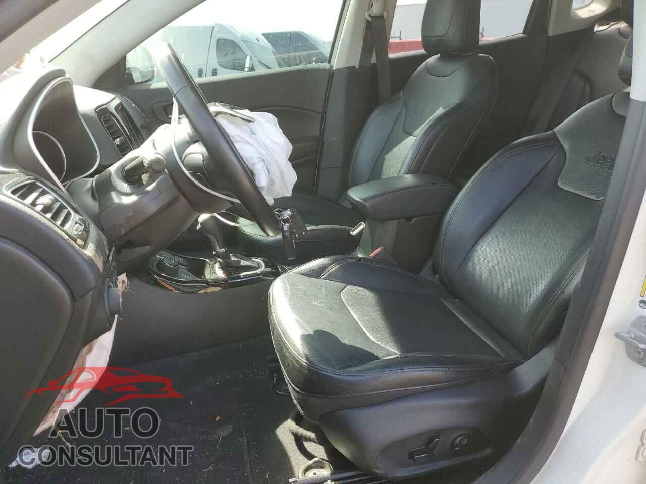 JEEP COMPASS 2020 - 3C4NJDCB0LT222228