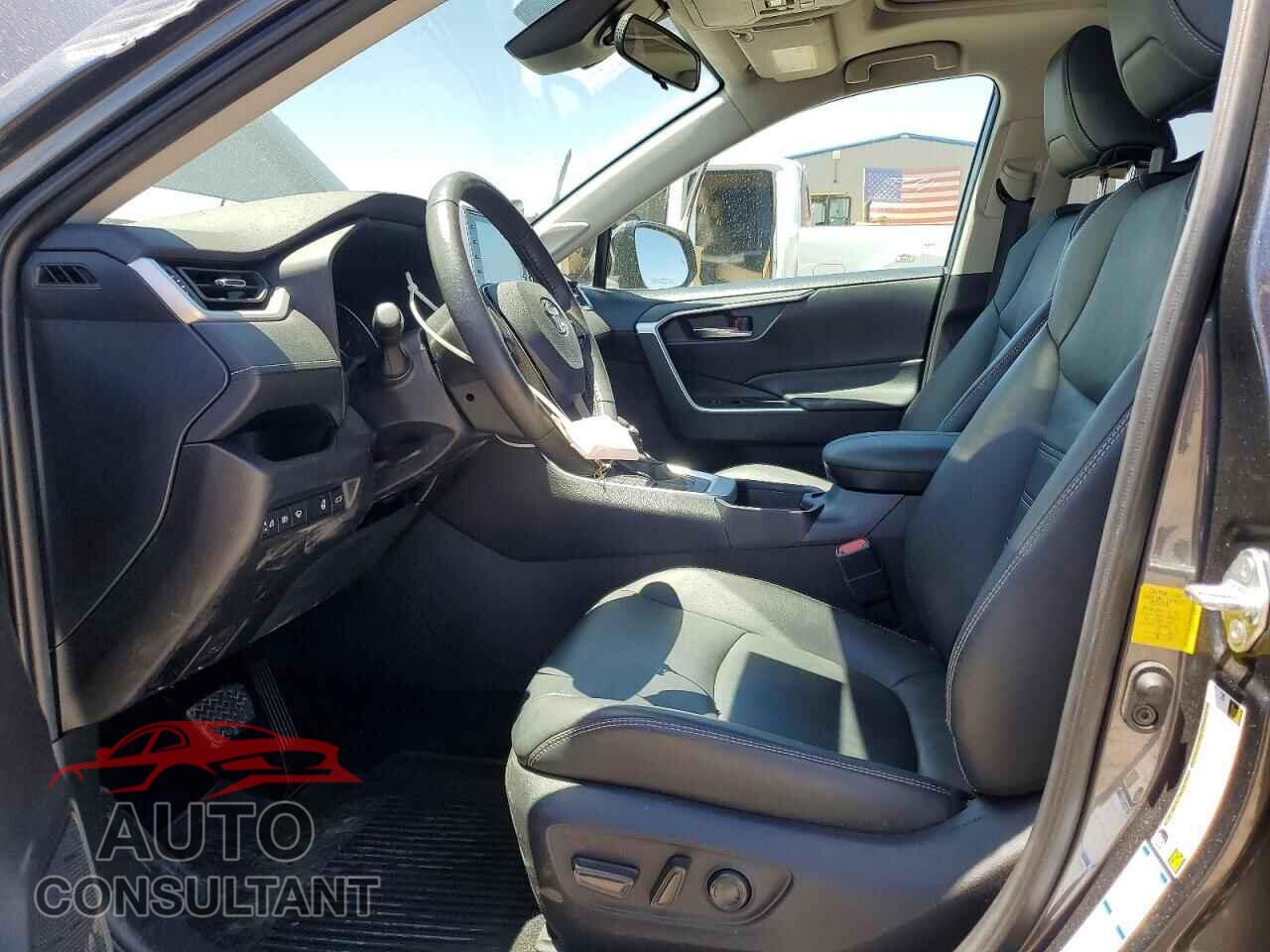 TOYOTA RAV4 2021 - 2T3A1RFV7MC155897