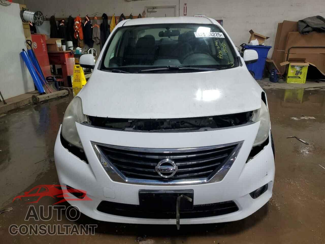 NISSAN VERSA 2012 - 3N1CN7AP1CL818012