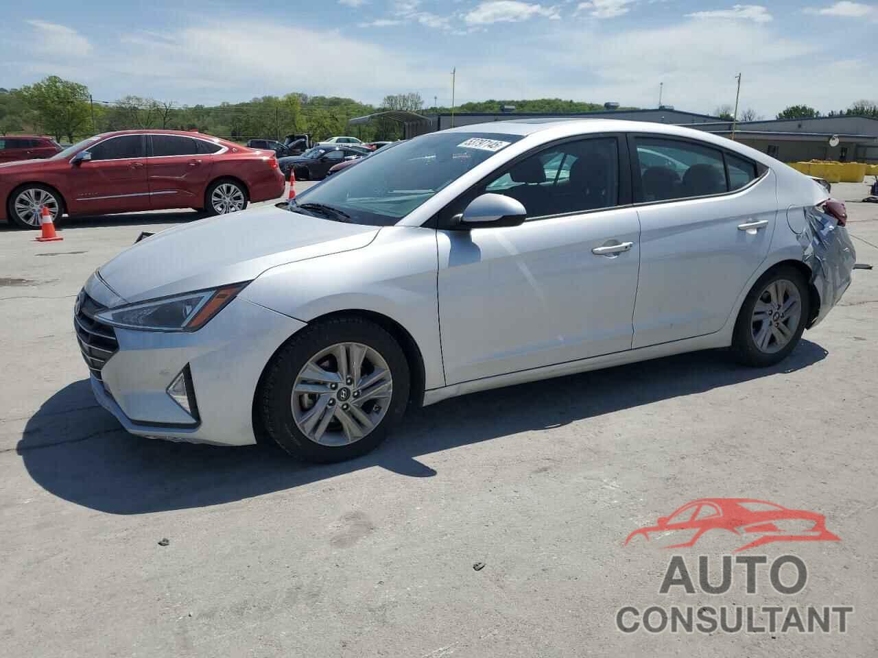 HYUNDAI ELANTRA 2019 - KMHD84LF7KU877531